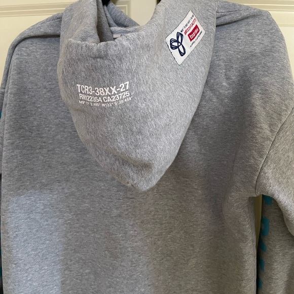 TNA hoodie - Picture 2 of 3